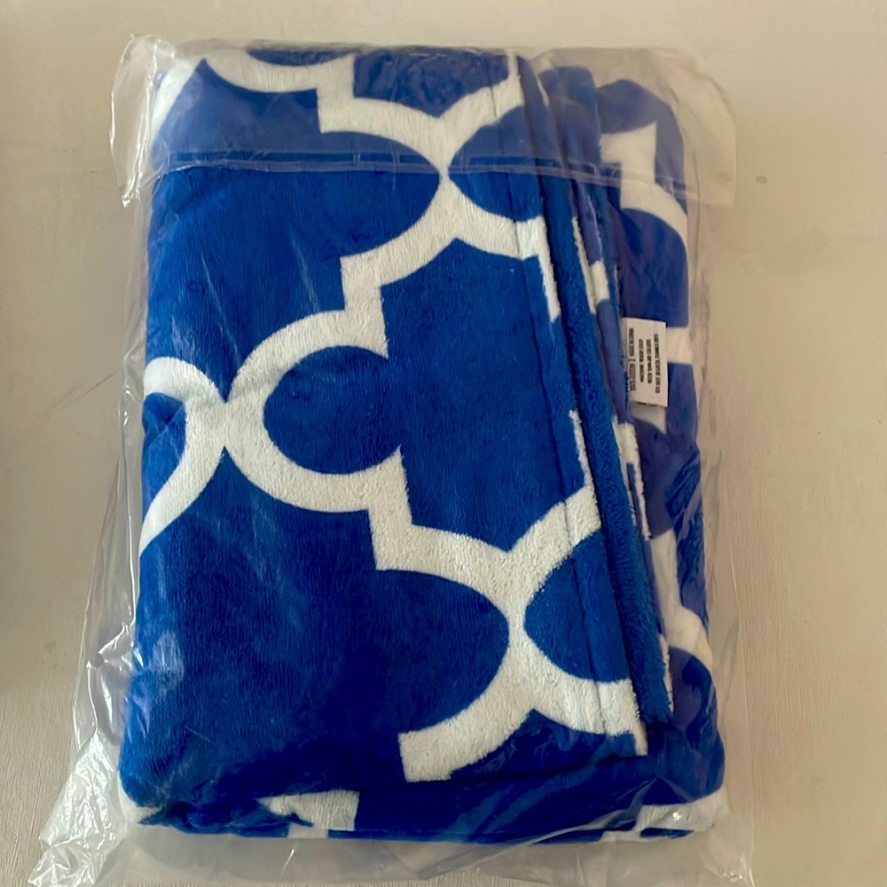 Blue and white geometric Golf Seat Cover